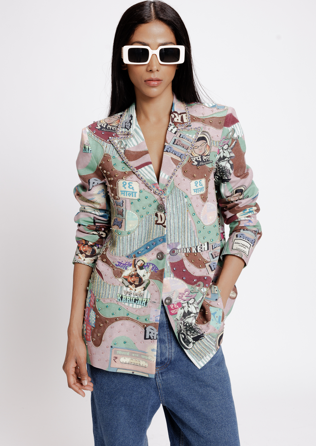 FILMY EMBROIDERED BLAZER