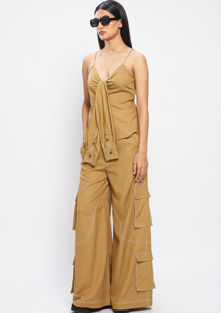 CHAI-CHEENI TIE UP TOP