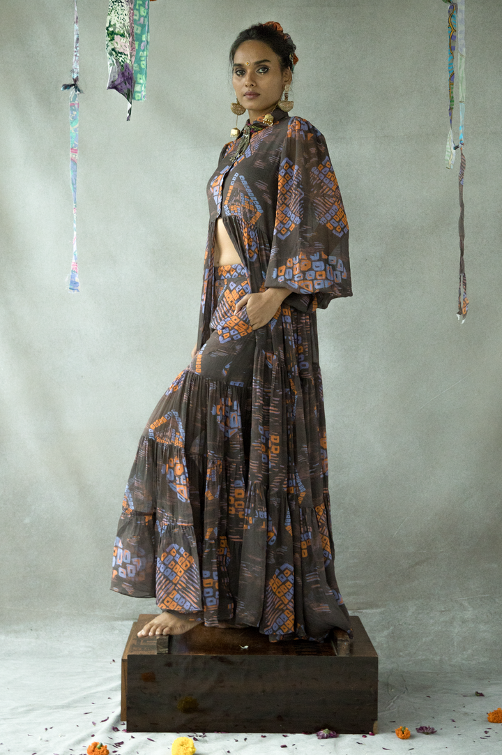 JUGNI LONG CAPE SHIRT