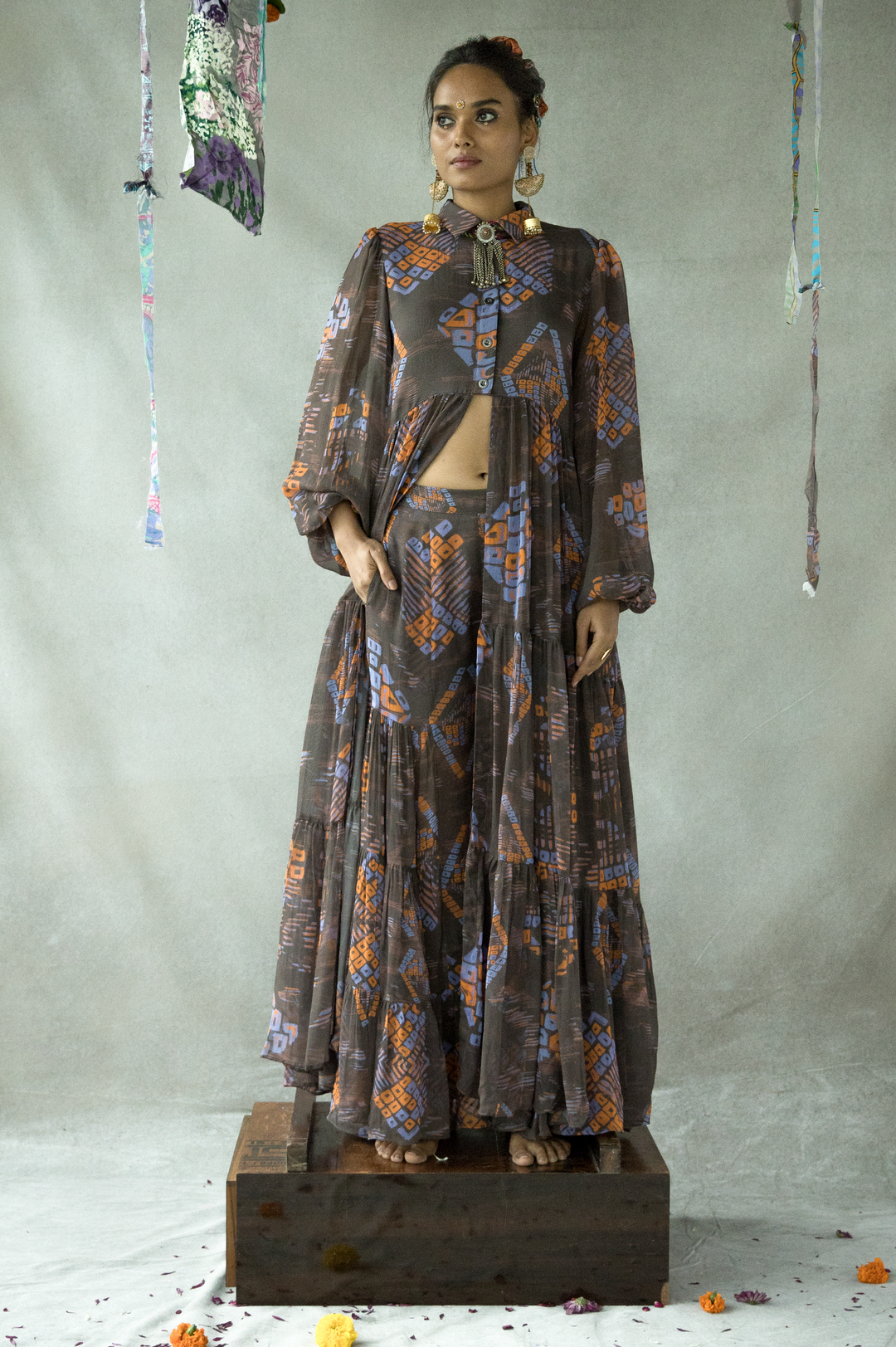 JUGNI LONG CAPE SHIRT