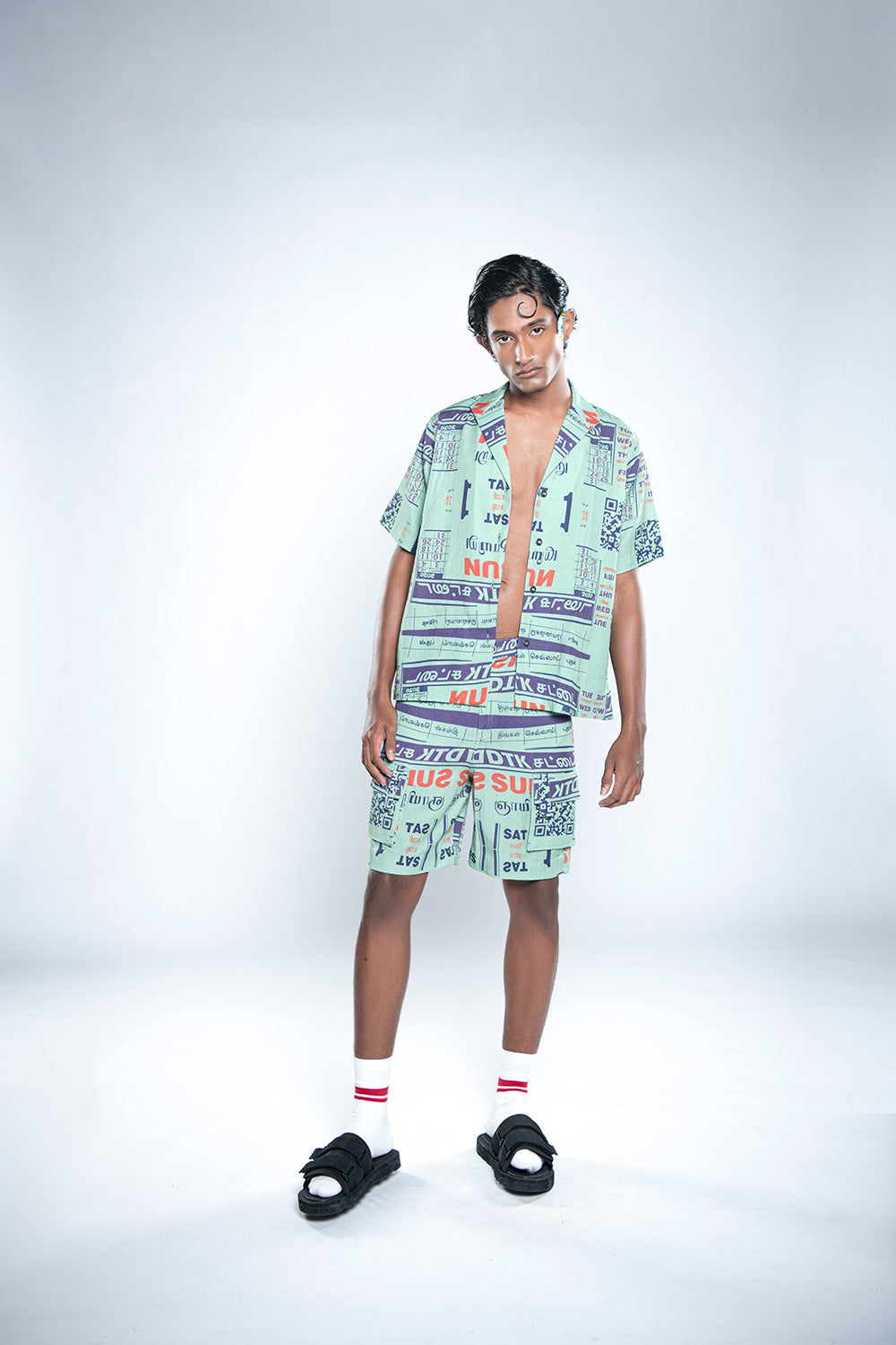 Calendar bowling shirt + Calender shorts